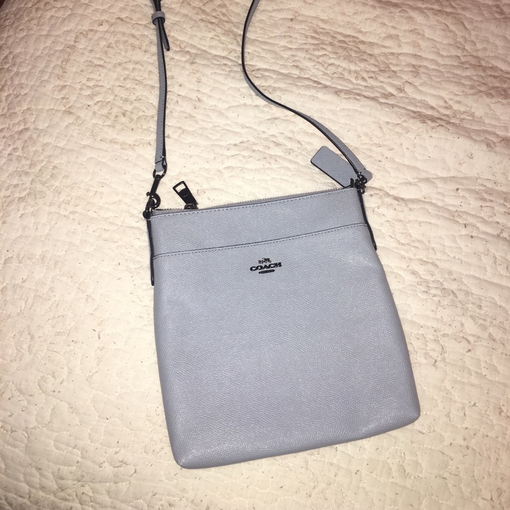 Baby blue Coach hand bag